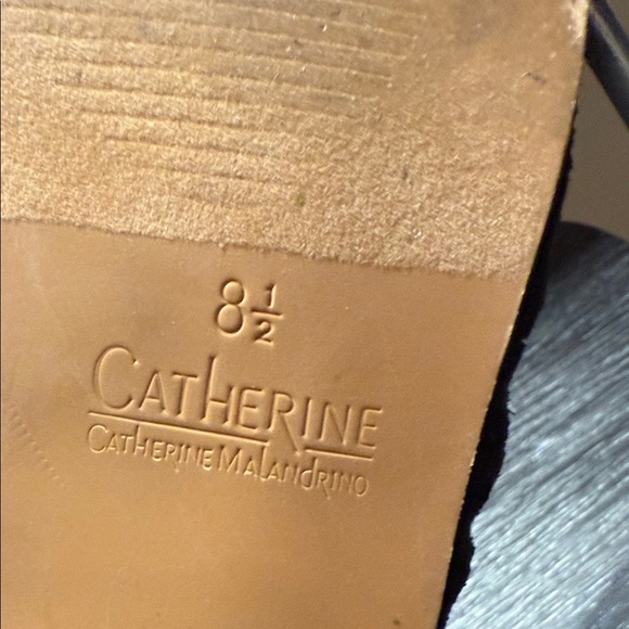 Catherine Malandrino Black Textured Ankle Booties - Picture 8 of 10